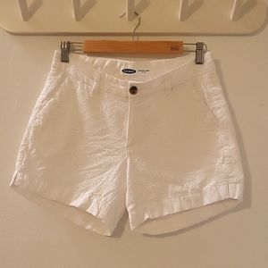 White mid rise shorts